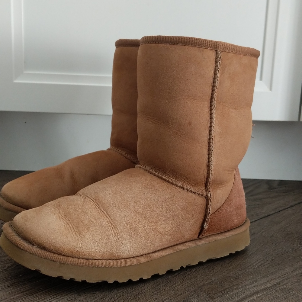 Authentic UGG boots 🤎